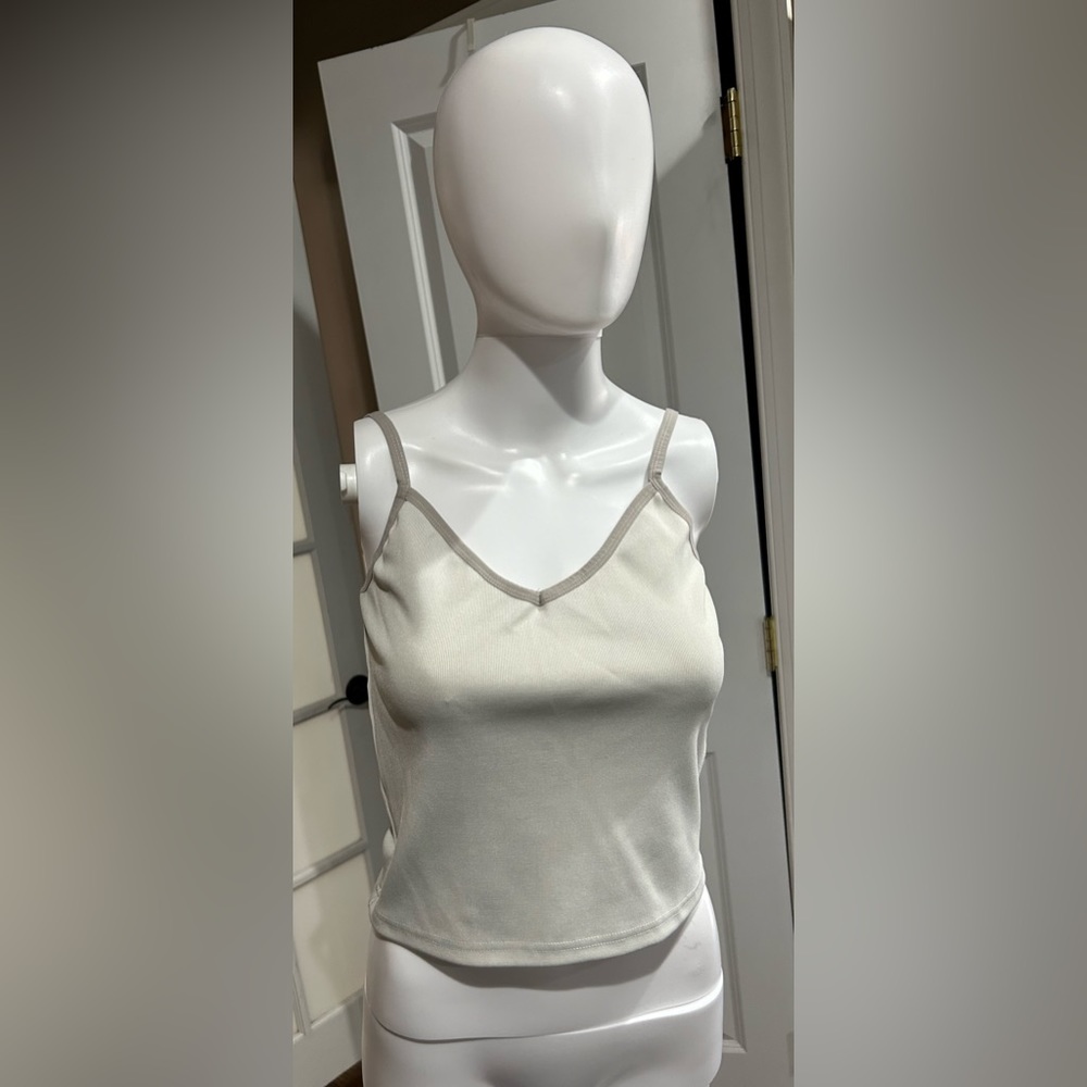 Sleeveless tank top